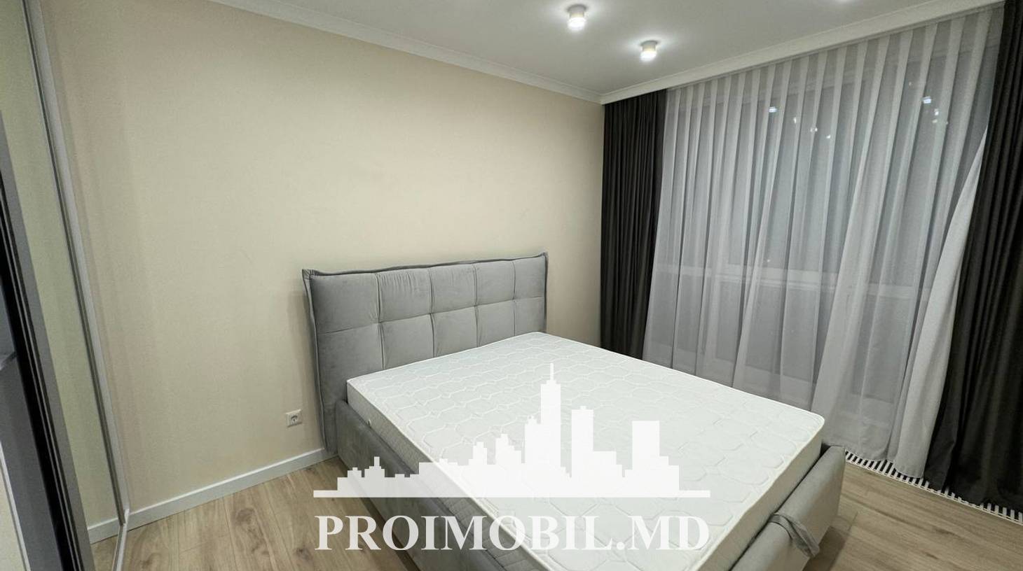 https://images.proimobil.md/bM257RssyuQrMPqksK23iHL-HYLJXpUi-WmJHFVaXiU/watermark:0.75:so:0:30:0.39/resize:fill:1460:816:1/gravity:ce/bG9jYWw6Ly8vZXN0YXRlL2xyLzlhNGI1Mzg2LWE0MzAtNGEwMS1hMmNiLTM3NGZiNTAwMTZiNy5qcGVn
