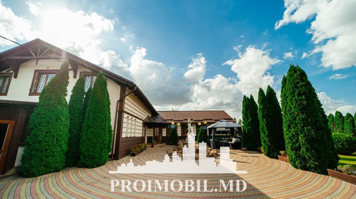 https://images.proimobil.md/bP0o2xjuhgGtfx04NY1OT1Xz7kz7-emoRLA4w5oBgCY/watermark:0.75:so:0:30:0.39/resize:fill:1460:816:1/gravity:ce/bG9jYWw6Ly8vZXN0YXRlL2xyLzdlMzYzNzc4LWQyMjUtNDRmMy1hZDRjLTExODI0NzZkMTRkNC5qcGVn