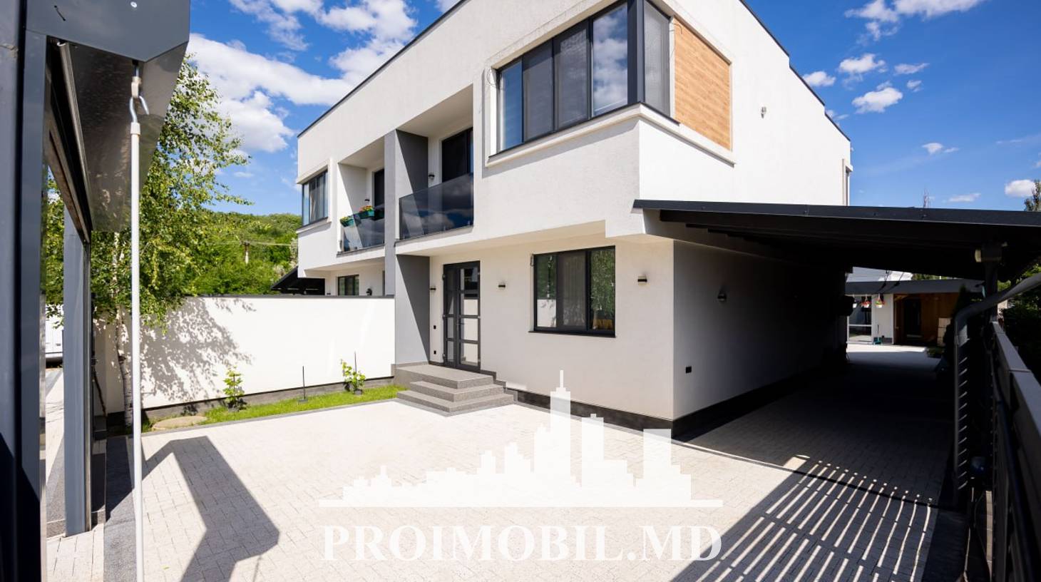 https://images.proimobil.md/bUJz5r_Os1rsvpedFzvuB3qSDxJ8OTEZunSOQynbwl0/watermark:0.75:so:0:30:0.39/resize:fill:1460:816:1/gravity:ce/bG9jYWw6Ly8vZXN0YXRlL2xyL2ZhY2U2OWE5LTkyNmItNGQ5MS05YjI1LWVkOWI4NDRjMTA5YS5qcGVn