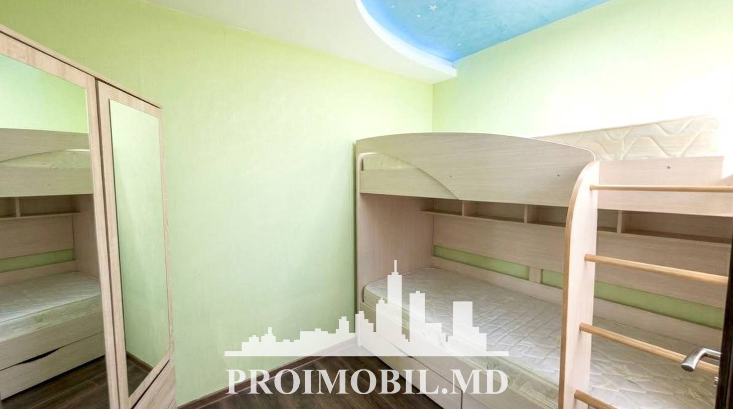 https://images.proimobil.md/bWhXzLYrgbCPNYzrK9FwmvwhBqD9vS5RXPizObmCbxY/watermark:0.75:so:0:30:0.39/resize:fill:1460:816:1/gravity:ce/bG9jYWw6Ly8vZXN0YXRlL2xyLzc3NGNlOWNlLTJiNWUtNGYzMS04MTQ1LTRiOWYyMmMxY2I3NC5qcGVn