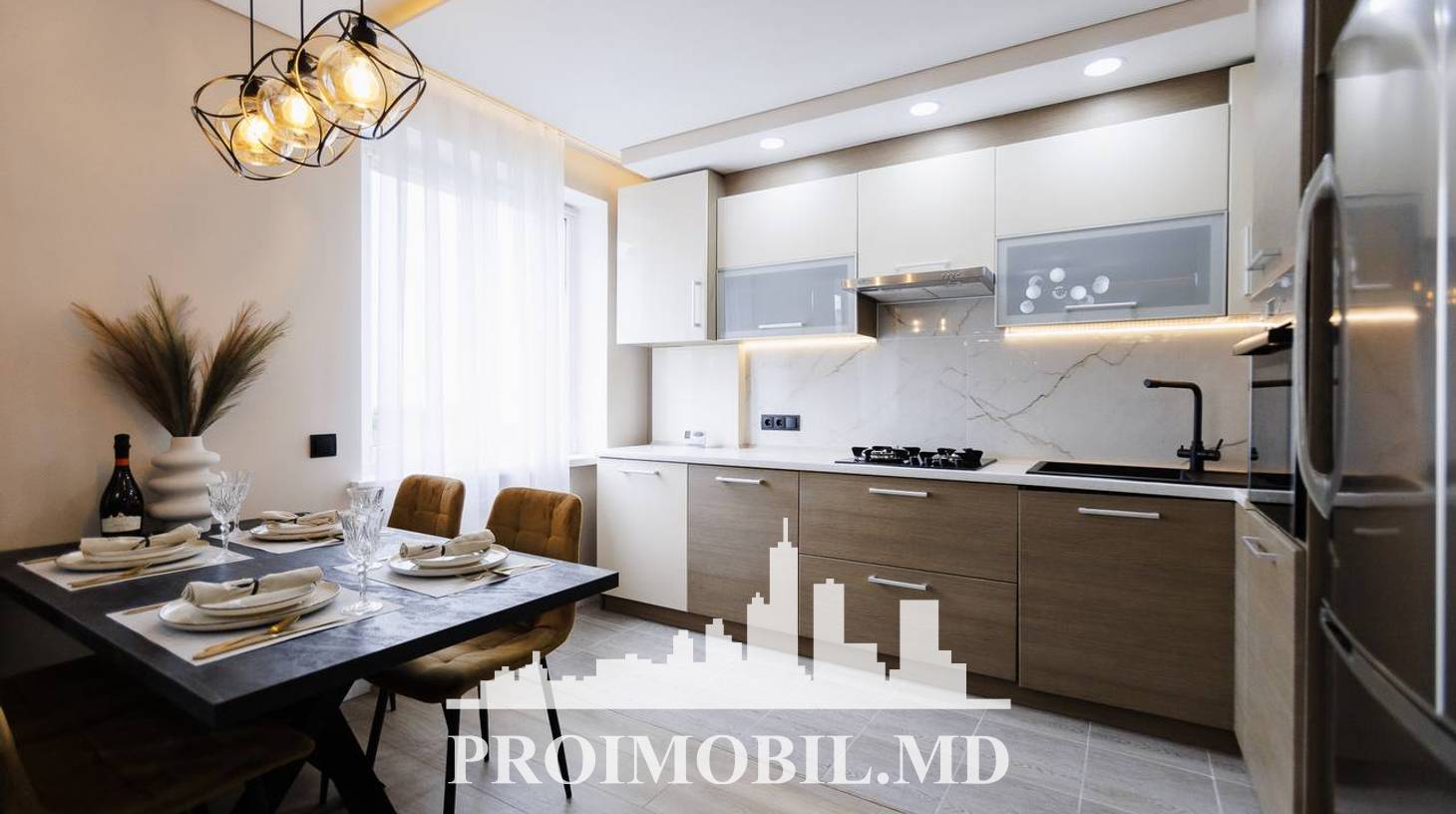 https://images.proimobil.md/bXoAfc5hU7WB82a19EoFYtrH4XaDOUhi8EpVuaqg67I/watermark:0.75:so:0:30:0.39/resize:fill:1460:816:1/gravity:ce/bG9jYWw6Ly8vZXN0YXRlL2xyL2YyZmUyN2EzLWYxMzktNGNjNS1hNWU4LTI4ZWI3MDBlNGJkMy5qcGVn