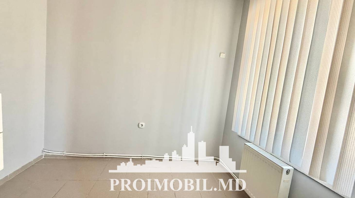 https://images.proimobil.md/bYu-V4Yqz2DP7rEZ6QmmF-zx0-9LvwTG8fUTt-JFmm4/watermark:0.75:so:0:30:0.39/resize:fill:1460:816:1/gravity:ce/bG9jYWw6Ly8vZXN0YXRlL2xyL2MzN2IyZDJiLWU1MmUtNGM0OS04ZWNkLTBkNWVhNzIwZWE1Ny5qcGVn
