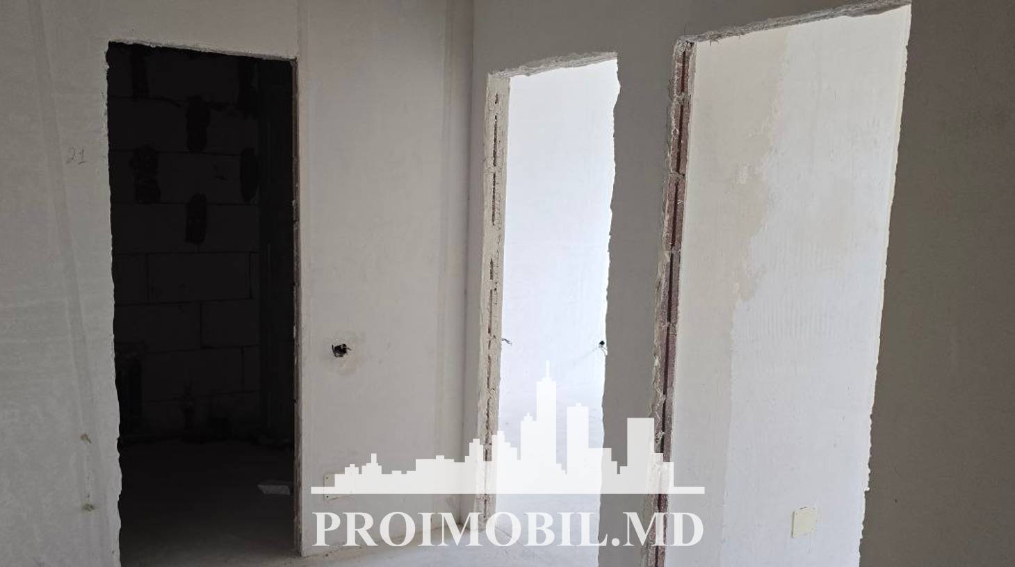 https://images.proimobil.md/bZqb8PdWFXMUHIQ0mC1OJ9cR7KZ2NsnI0IYCDHH_oHQ/watermark:0.75:so:0:30:0.39/resize:fill:1460:816:1/gravity:ce/bG9jYWw6Ly8vZXN0YXRlL2xyLzAxYjE0NzMyLWFiNmYtNDQ3ZC05ZjYyLWJjNmNkYjIyYzExZi5qcGVn