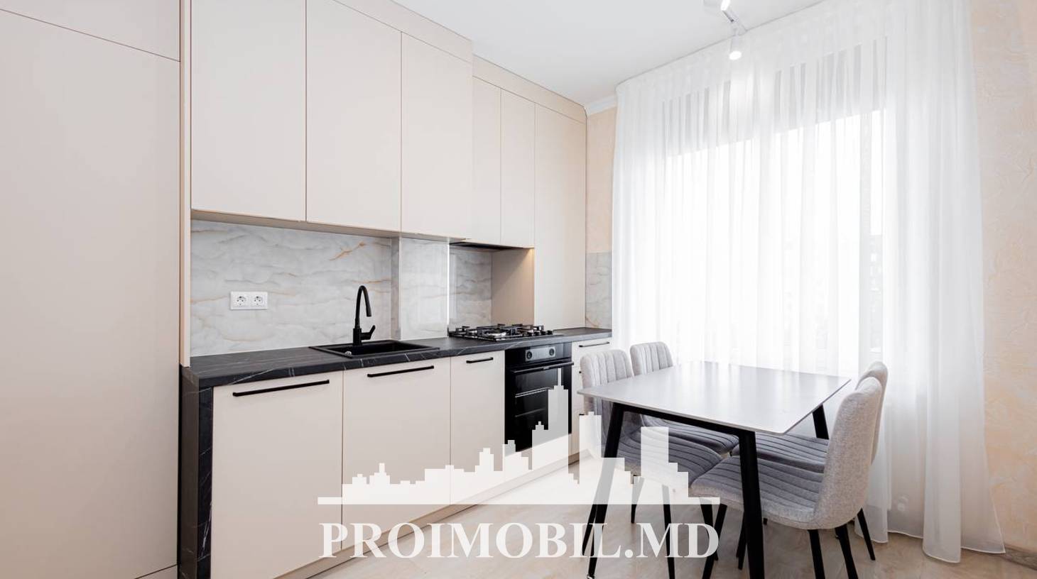 https://images.proimobil.md/b_-A8bYxmSM1eGoQP5SkNPZH5ZCHT0aiis1TcDTam0Y/watermark:0.75:so:0:30:0.39/resize:fill:1460:816:1/gravity:ce/bG9jYWw6Ly8vZXN0YXRlL2xyL2NiZjkxNDIxLTJlN2YtNGM3ZC1hMThkLTJlMTRkZDA2NTE1OC5qcGVn