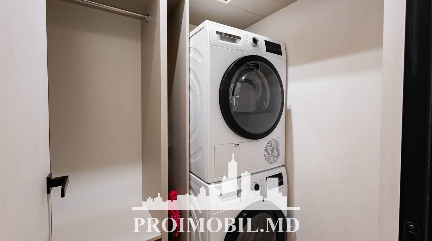 https://images.proimobil.md/b_R7IqzHalEbd8_A33wfNl8ssTfR9kZw3LF2nIz-1dU/watermark:0.75:so:0:30:0.39/resize:fill:1460:816:1/gravity:ce/bG9jYWw6Ly8vZXN0YXRlL2xyLzkzZGNhMDRlLTczYmMtNDAzNy05YmNmLWJjNDk0ZDI2ZDY3OS5qcGVn