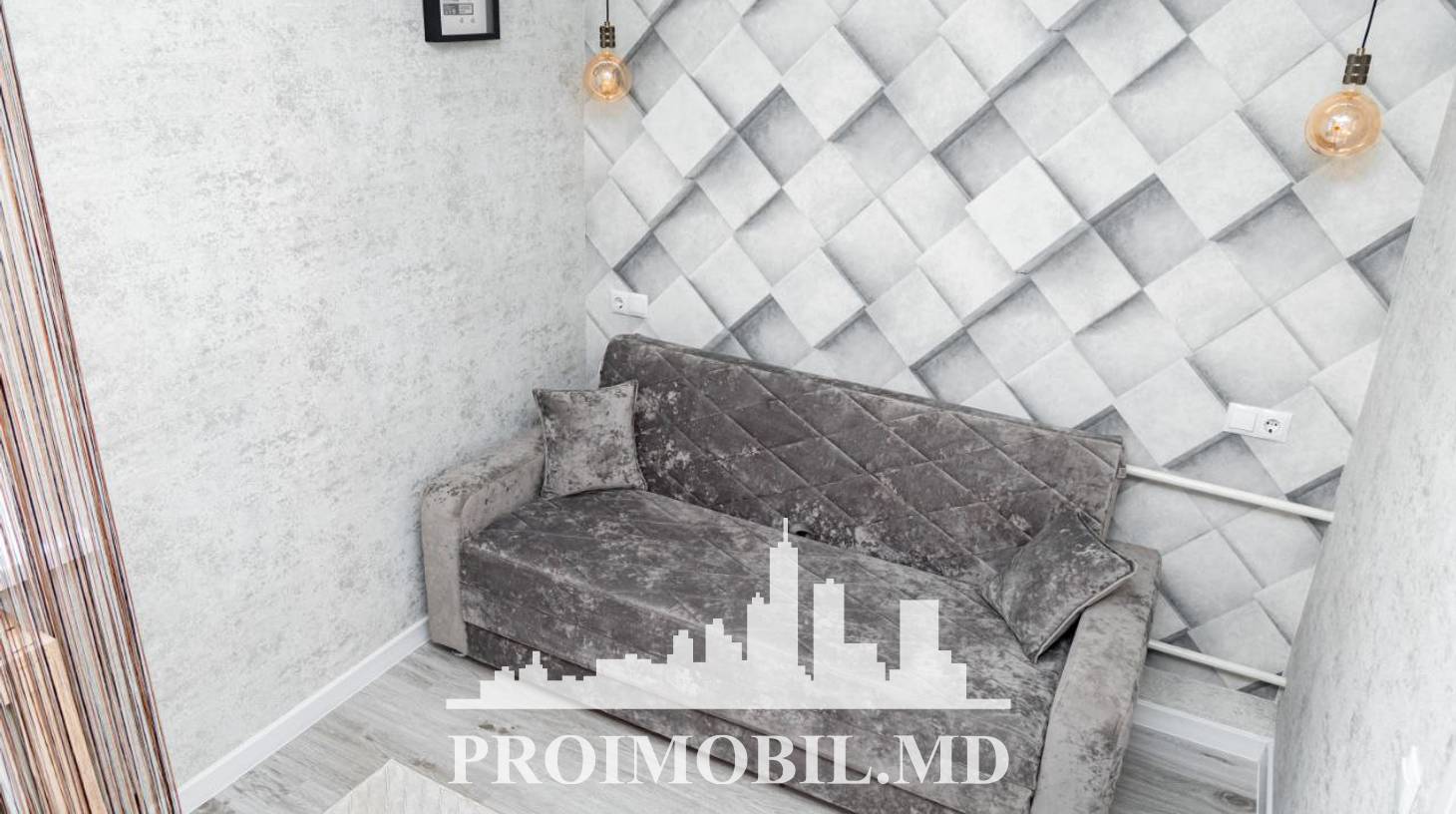https://images.proimobil.md/bb1f36bd0-DJVk1wJNcIQGUhxyFq-Hd48HolXi-bLg8/watermark:0.75:so:0:30:0.39/resize:fill:1460:816:1/gravity:ce/bG9jYWw6Ly8vZXN0YXRlL2xyLzIzMzg2ZjBkLTgyNjYtNGU3OS05NDY1LTY3N2MwNGQxZjgxZS5qcGVn