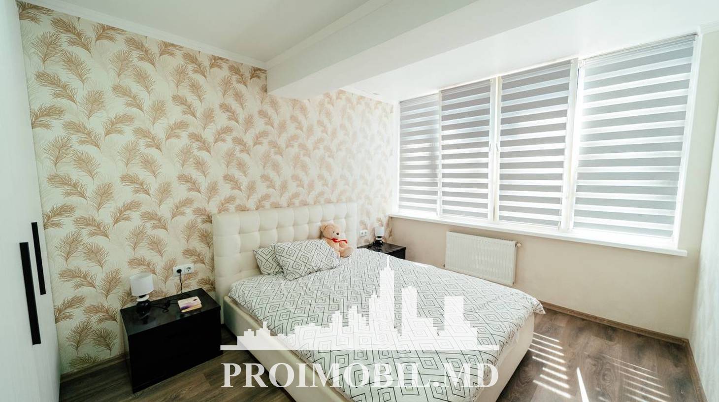 https://images.proimobil.md/bfOiCZEac3d4Y49hzjM1CZNdv6wxyVD_JeOCvS8PoH0/watermark:0.75:so:0:30:0.39/resize:fill:1460:816:1/gravity:ce/bG9jYWw6Ly8vZXN0YXRlL2xyLzk2ODc5MjBmLThmNmEtNDBjOS04YmVlLTJmZjI4MTM0ZDQ5Ni5qcGVn