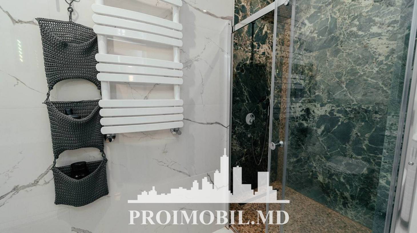 https://images.proimobil.md/bgAdTzCVL7441l-n10QZTMX7JyWGJJYa3Heox-nwD7M/watermark:0.75:so:0:30:0.39/resize:fill:1460:816:1/gravity:ce/bG9jYWw6Ly8vZXN0YXRlL2xyL2I5MjE1NDVjLTRjOWEtNDczNC05ODM3LWE0ZTc5ZGUyNjlmMC5qcGVn