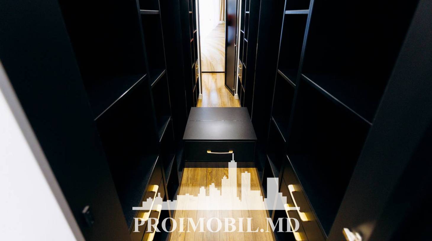 https://images.proimobil.md/bhmbIeeUS5svg8K7tsxrCqpn9vJdS5mLJqkp6BjMq8E/watermark:0.75:so:0:30:0.39/resize:fill:1460:816:1/gravity:ce/bG9jYWw6Ly8vZXN0YXRlL2xyL2RkM2E0NjVlLTRjZWQtNDUzZS1iMDliLWEwZGM2NzdlNWFkNy5qcGVn