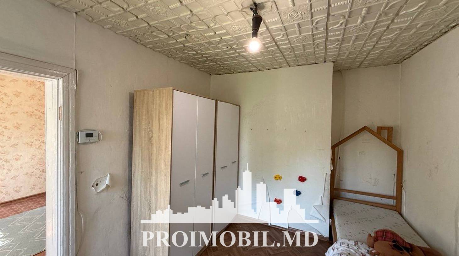 https://images.proimobil.md/bqOvxjqyeeGPzIomUyvyH42p7qLfWGCeglWT6X8shnE/watermark:0.75:so:0:30:0.39/resize:fill:1460:816:1/gravity:ce/bG9jYWw6Ly8vZXN0YXRlL2xyL2NiNDkzYmVmLWJkY2UtNGNlNS04ZGQ3LTVkYmYxMDQwMjkzZS5qcGVn