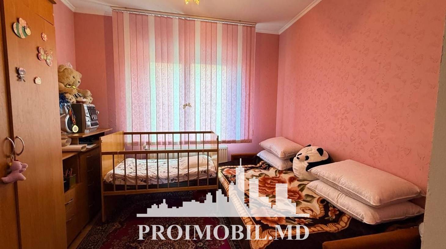 https://images.proimobil.md/bsAekmQERF76TDZrKxWjki6AZ216i9AwQrH6vvEADkk/watermark:0.75:so:0:30:0.39/resize:fill:1460:816:1/gravity:ce/bG9jYWw6Ly8vZXN0YXRlL2xyL2FlNjAzYTYzLWM2YzQtNGYyNS1iNmVlLTdkZDA0NDk1ODYzYy5qcGVn
