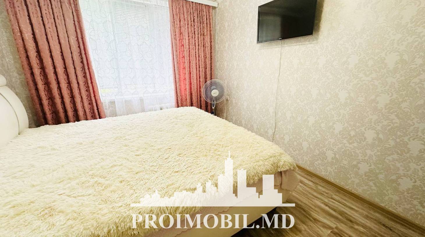 https://images.proimobil.md/btxVXYj0SUN-xQ-PxSyqD8zI4djGjD4xVgYqvYD-PGU/watermark:0.75:so:0:30:0.39/resize:fill:1460:816:1/gravity:ce/bG9jYWw6Ly8vZXN0YXRlL2xyL2Y2NGZjMzc0LWFjYTUtNDEzOC05YzJjLWMyOTFlMDEyZmZjZi5qcGVn