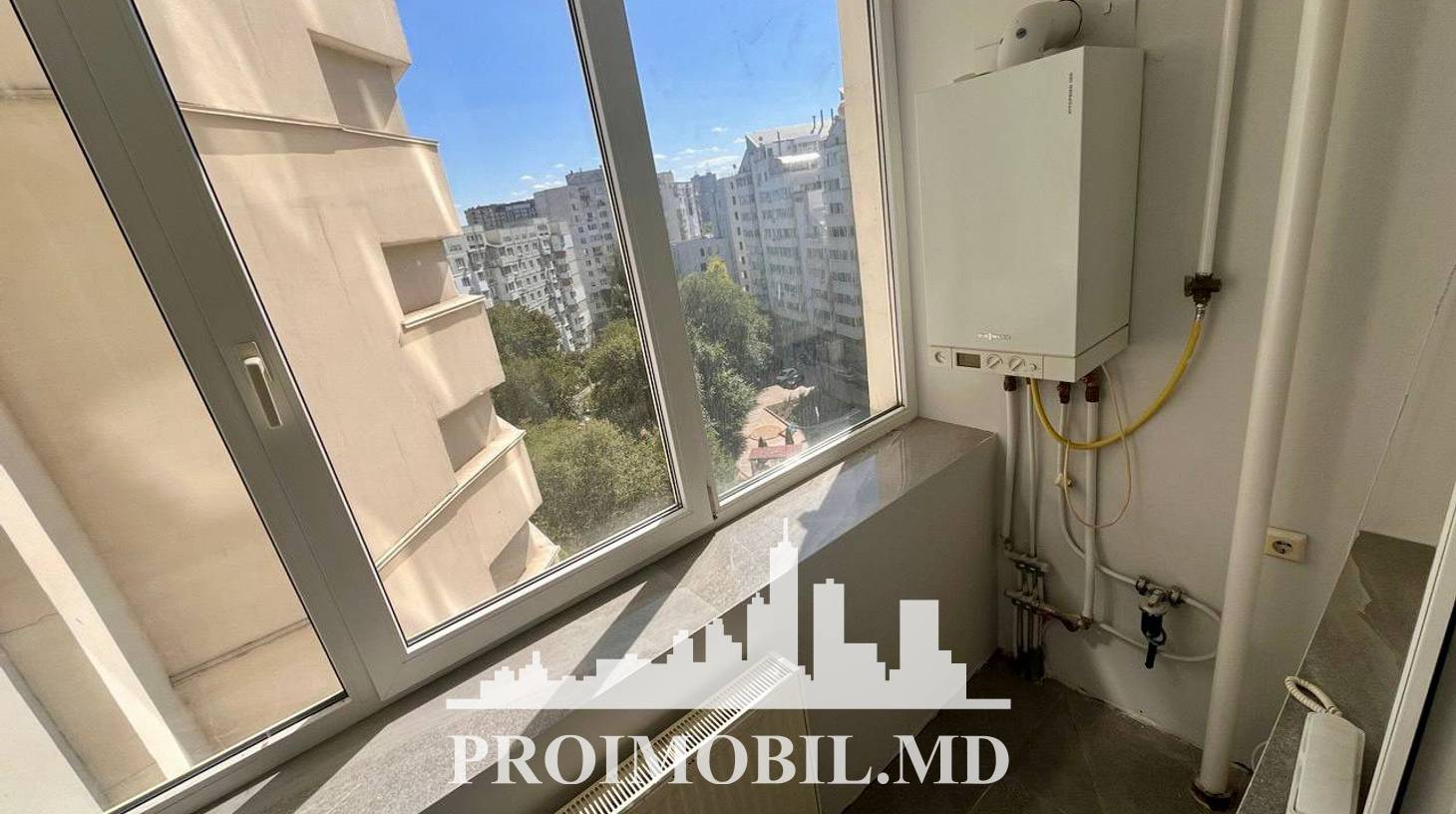 https://images.proimobil.md/c-MmzDXYHE2Mp-6ouHd0PNw7jGUKerinUGmwyq70euo/watermark:0.75:so:0:30:0.39/resize:fill:1460:816:1/gravity:ce/bG9jYWw6Ly8vZXN0YXRlL2xyLzQ5NjEyMGNlLWM2MjAtNGY5OS04OWMxLTM5YzI2YmY4MjM2YS5qcGVn
