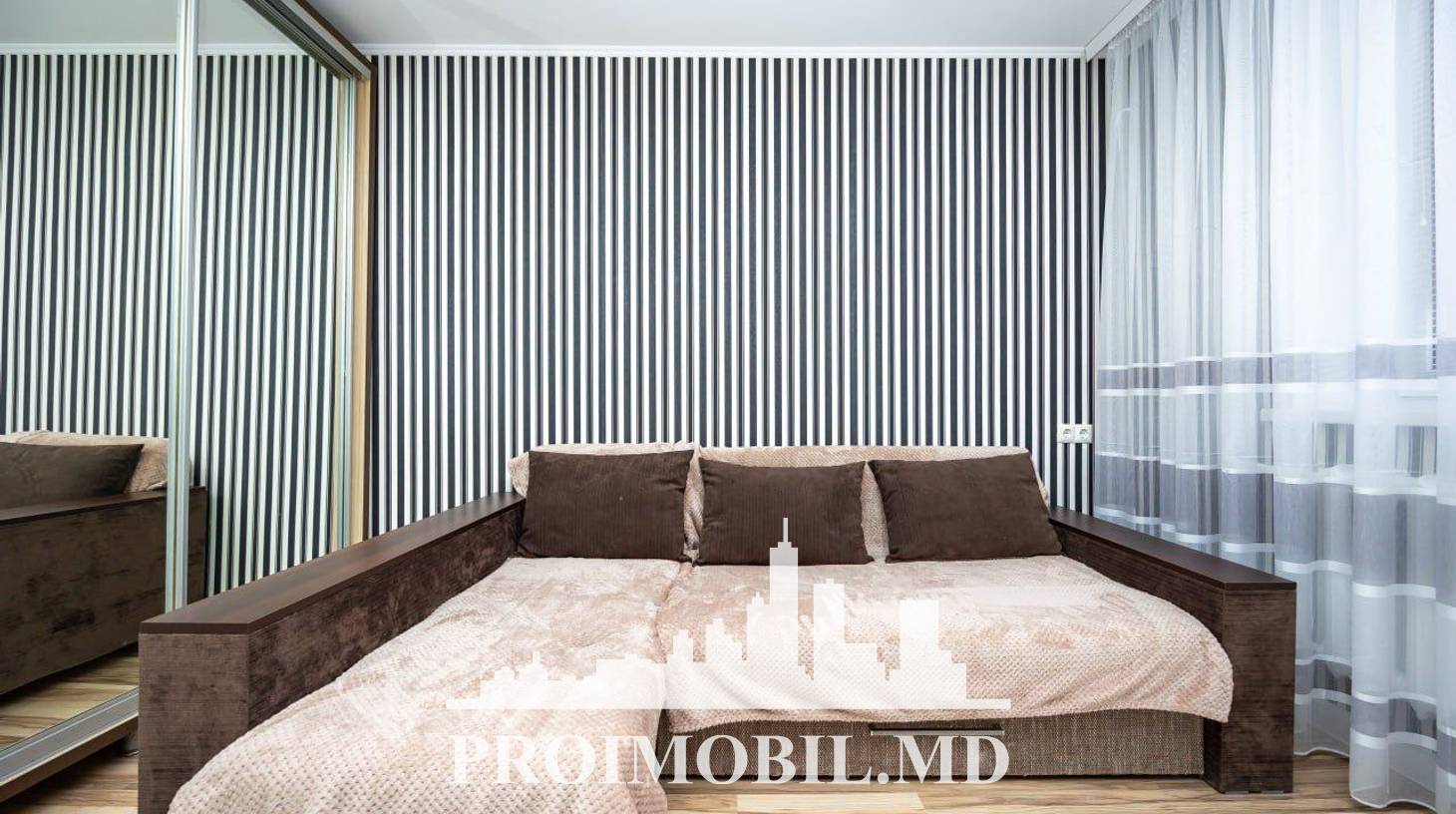 https://images.proimobil.md/c7cNV1EmOBxwYIQo1HQ536dxP8oCBGGMGYcT1kkI1uo/watermark:0.75:so:0:30:0.39/resize:fill:1460:816:1/gravity:ce/bG9jYWw6Ly8vZXN0YXRlL2xyLzM1ZTE1NGIzLTQzZGEtNDJlNS1iNDZlLWU2YzU4NDdkY2U0ZC5qcGVn