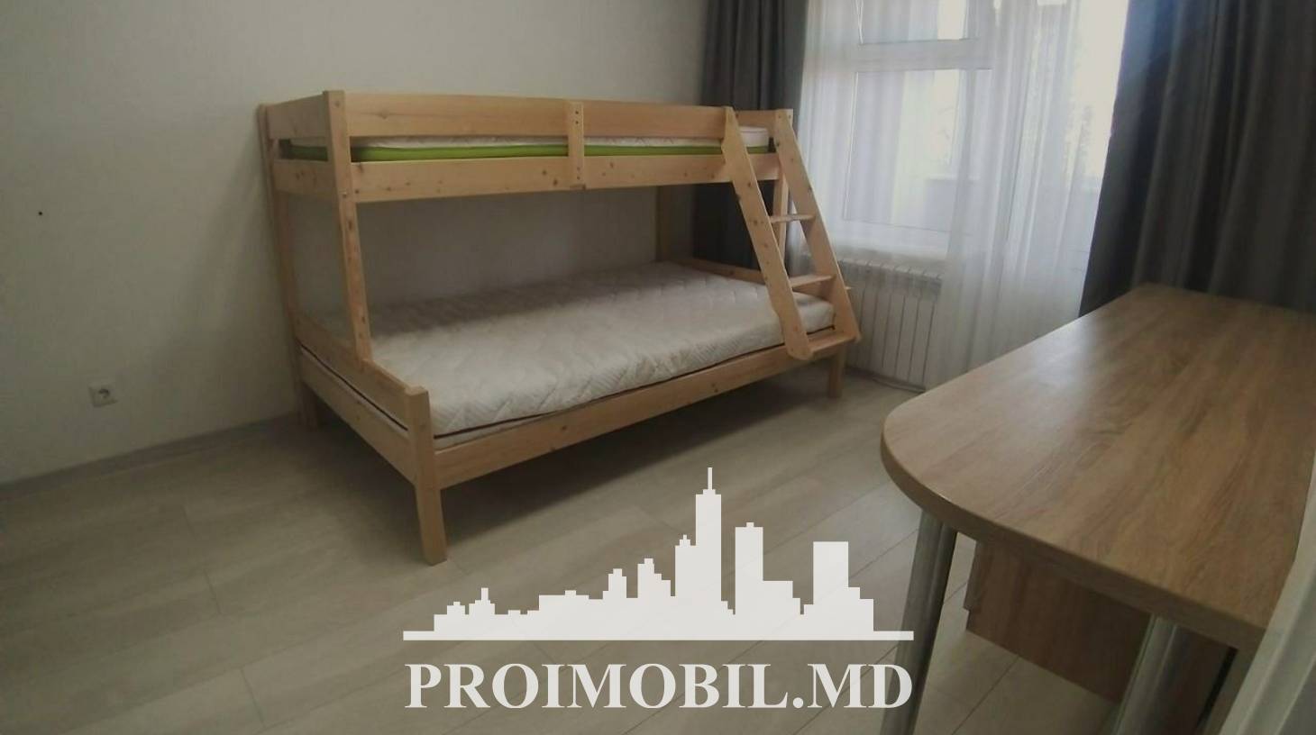 https://images.proimobil.md/c8VYGFPYN4ifGViIMn5uJp1wmv3wZj4PY2_Ah50tguM/watermark:0.75:so:0:30:0.39/resize:fill:1460:816:1/gravity:ce/bG9jYWw6Ly8vZXN0YXRlL2xyLzhhZjI3M2EyLTgzNjItNDExMy1hOTFkLTQ1Njc3M2UzZDQyNy5qcGVn