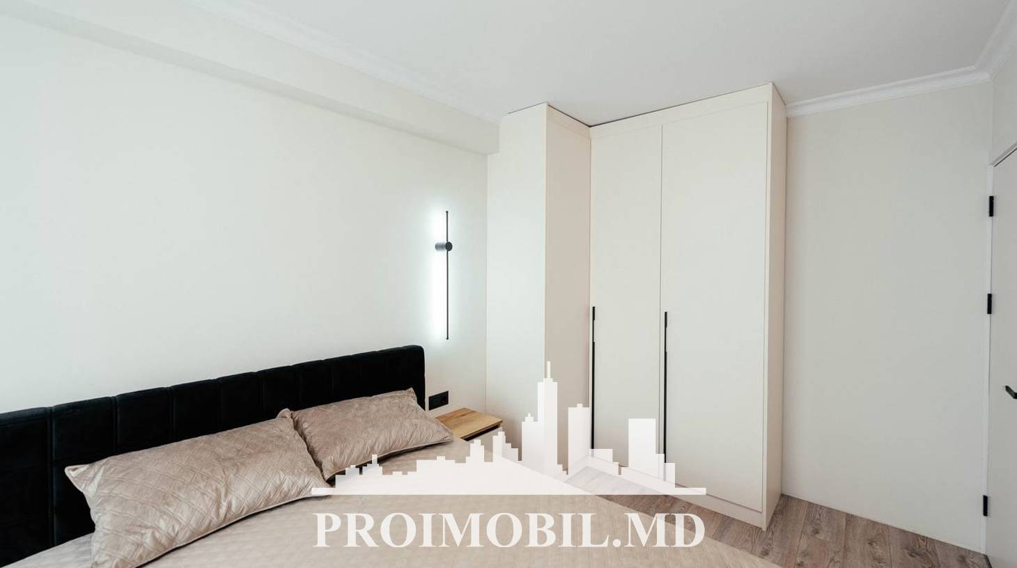 https://images.proimobil.md/c8eug-i0qCB29xZZLkFTDrIQpuh9PEnhdwCq4WItGOE/watermark:0.75:so:0:30:0.39/resize:fill:1460:816:1/gravity:ce/bG9jYWw6Ly8vZXN0YXRlL2xyL2Q3YWFmZGI3LTg4MDYtNDZkOC1iNjgxLTM2M2UyOWM3YjBlYy5qcGVn