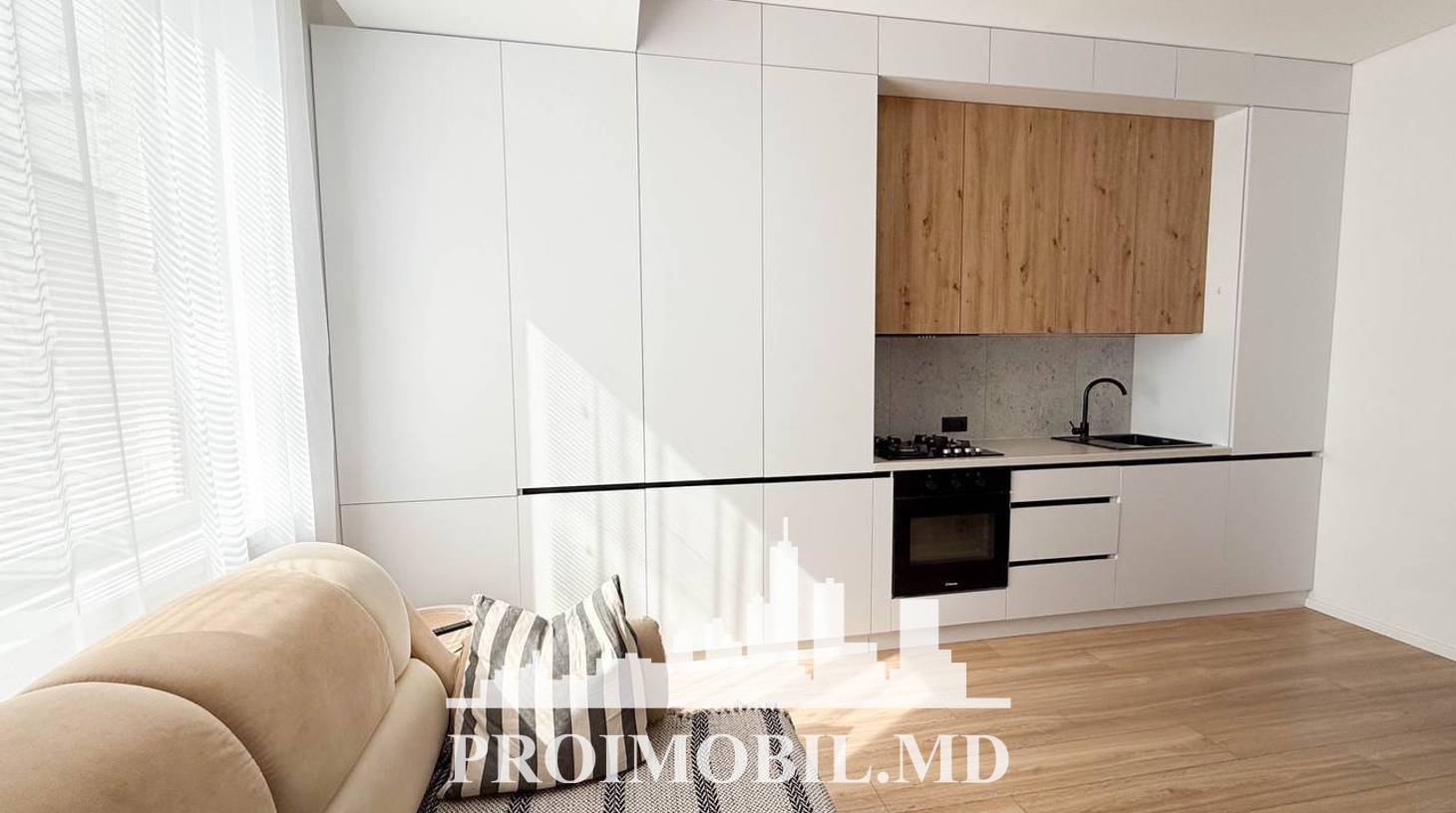 https://images.proimobil.md/c9Sjmm6qxq_mu5zv9lzEm_pZyBuq75AsbZZT8Yl0B7I/watermark:0.75:so:0:30:0.39/resize:fill:1460:816:1/gravity:ce/bG9jYWw6Ly8vZXN0YXRlL2xyL2UyMjU3NmU3LTc2MjItNDEwOC1iNGU2LTZmNmJjYzQ4ODUyNS5qcGVn