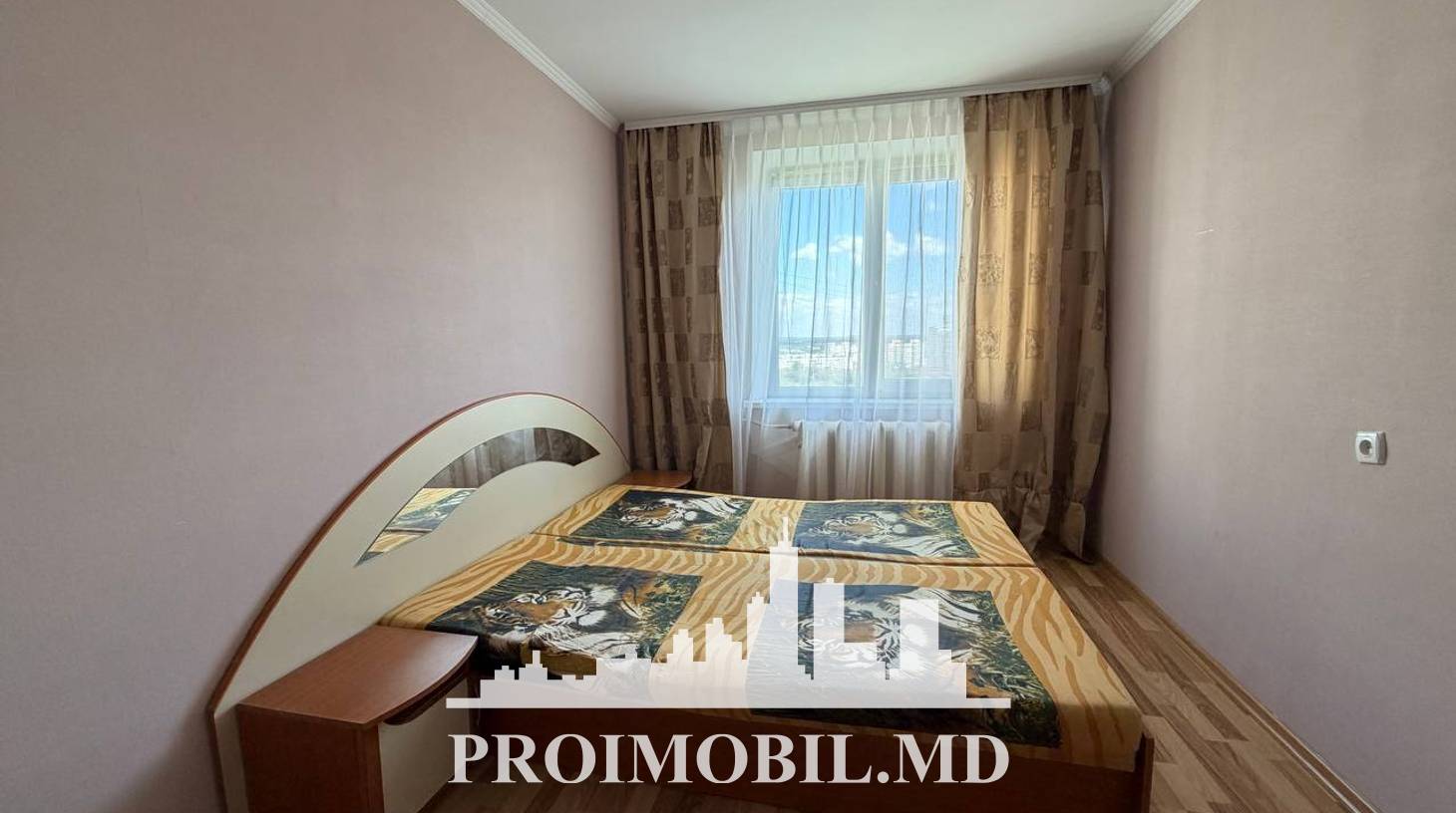https://images.proimobil.md/c9Xqzywf4kuke27KaE203OHAZm8YLaaFu5jJ1-b4FP0/watermark:0.75:so:0:30:0.39/resize:fill:1460:816:1/gravity:ce/bG9jYWw6Ly8vZXN0YXRlL2xyL2EyMGI0MzMzLTQ4ZGItNGI5ZS04YjFiLWQzMDYxZjJiYWEwZC5qcGVn