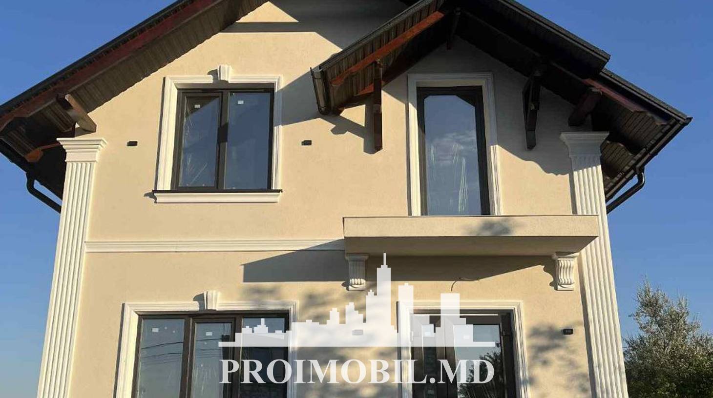 https://images.proimobil.md/c9aInASGHx59RdSYgl56nYWskTuXu5I-ZgB-JjUhP2o/watermark:0.75:so:0:30:0.39/resize:fill:1460:816:1/gravity:ce/bG9jYWw6Ly8vZXN0YXRlL2xyLzIzZjcyYTBiLWZjOGMtNGZhYi1iMzkxLTYyYjNhZDMxZjZhZi5qcGVn