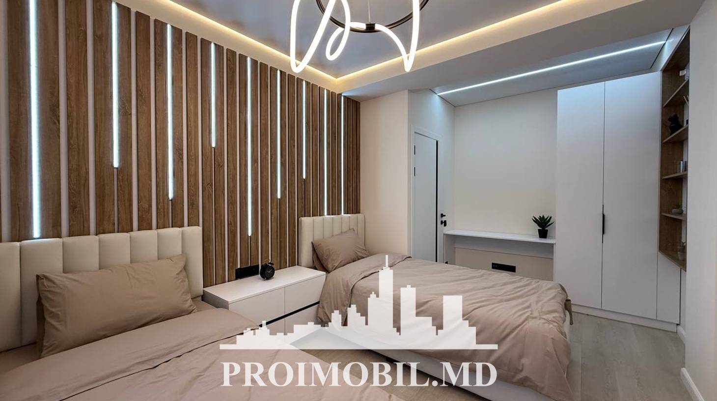 https://images.proimobil.md/cA2vtCxDwKluRENmH4DqDFAgKaeirDAHug7WPhYD8k4/watermark:0.75:so:0:30:0.39/resize:fill:1460:816:1/gravity:ce/bG9jYWw6Ly8vZXN0YXRlL2xyL2Y3MjNkOTMwLWFiMTItNDEyNy1iZjIxLWM0MjdkODcyMjYyYi5qcGVn
