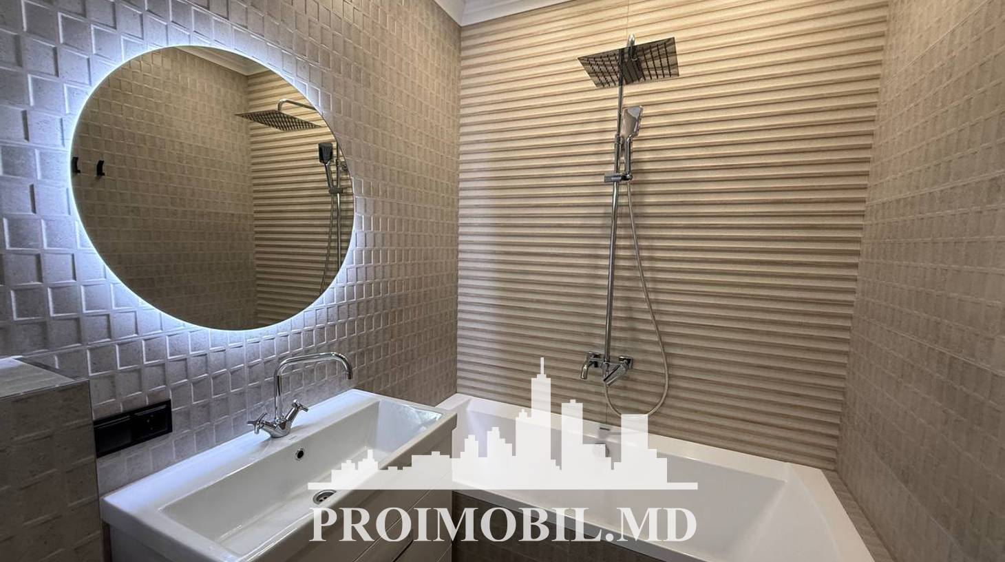 https://images.proimobil.md/cBD7uIDVMcJ_ptZv2Br3ebBQdnzjtrXqJs8V8GFb_RI/watermark:0.75:so:0:30:0.39/resize:fill:1460:816:1/gravity:ce/bG9jYWw6Ly8vZXN0YXRlL2xyLzEwNGRmYzhmLWJkODQtNDRiYS05MDBlLTdiMzIwMGE2ZTIyOC5qcGVn