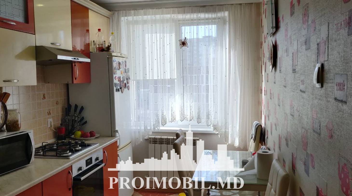 https://images.proimobil.md/cDj4cwvnN0orSX8eOQ-CFO-beHfLBM9p5xCisOMxGQw/watermark:0.75:so:0:30:0.39/resize:fill:1460:816:1/gravity:ce/bG9jYWw6Ly8vZXN0YXRlL2xyLzMzYTAwYmIzLTJmZGEtNDU2YS1iNDM1LTE5NGUzOWM0ZDhkMi5qcGVn