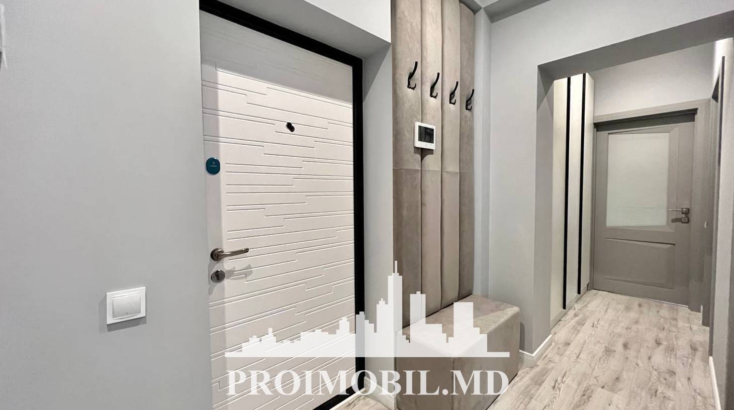 https://images.proimobil.md/cEbhn2cOUakC80ywzHSgi5X9vvOFLNq7Jc8fDm0N2fs/watermark:0.75:so:0:30:0.39/resize:fill:1460:816:1/gravity:ce/bG9jYWw6Ly8vZXN0YXRlL2xyLzEwYmU1NWUyLTI3OTctNDA5Yy05MTc0LTUwZWMxNWZkNzI4Ny5qcGVn
