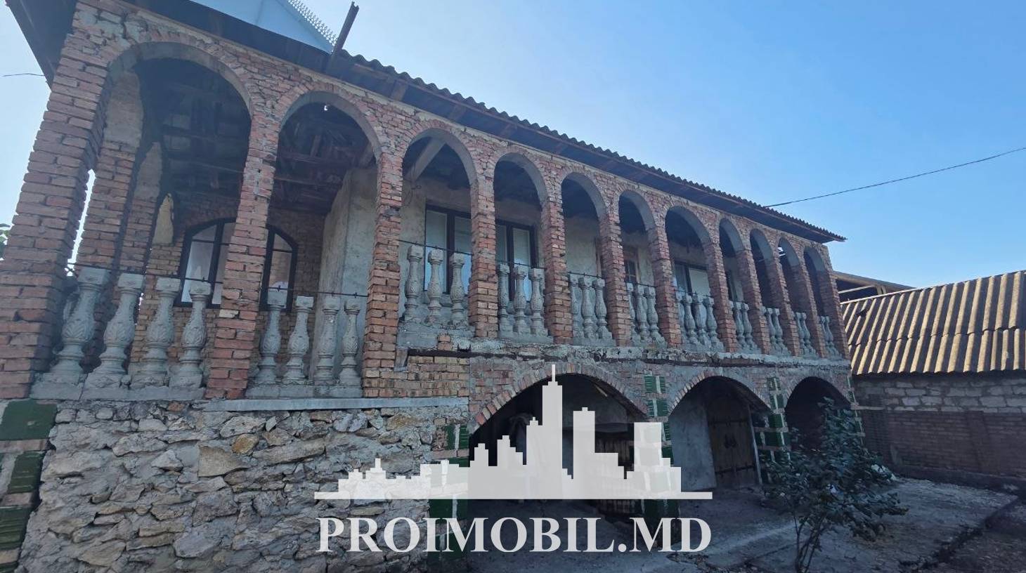 https://images.proimobil.md/cJNdXST1l90zTFxRDhrK5urYQOp2eGko4n1e4m-5Frs/watermark:0.75:so:0:30:0.39/resize:fill:1460:816:1/gravity:ce/bG9jYWw6Ly8vZXN0YXRlL2xyLzJhNWMyYTEzLTcwYWQtNDM0Ny1iYzNjLTY3YmRmNDgxNzZjNS5qcGVn
