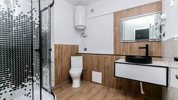 https://images.proimobil.md/cMPbCyMepGfeZf2vPsDpoLgNnOSXT-FOJ_-pW8UApiY/resize:fill:350:198:1/gravity:ce/bG9jYWw6Ly8vZXN0YXRlL2xyL2ZmOWNiZGY4LWI2OTgtNDk4Zi04YmEwLWViZTYzYjgzM2EwMS5qcGVn