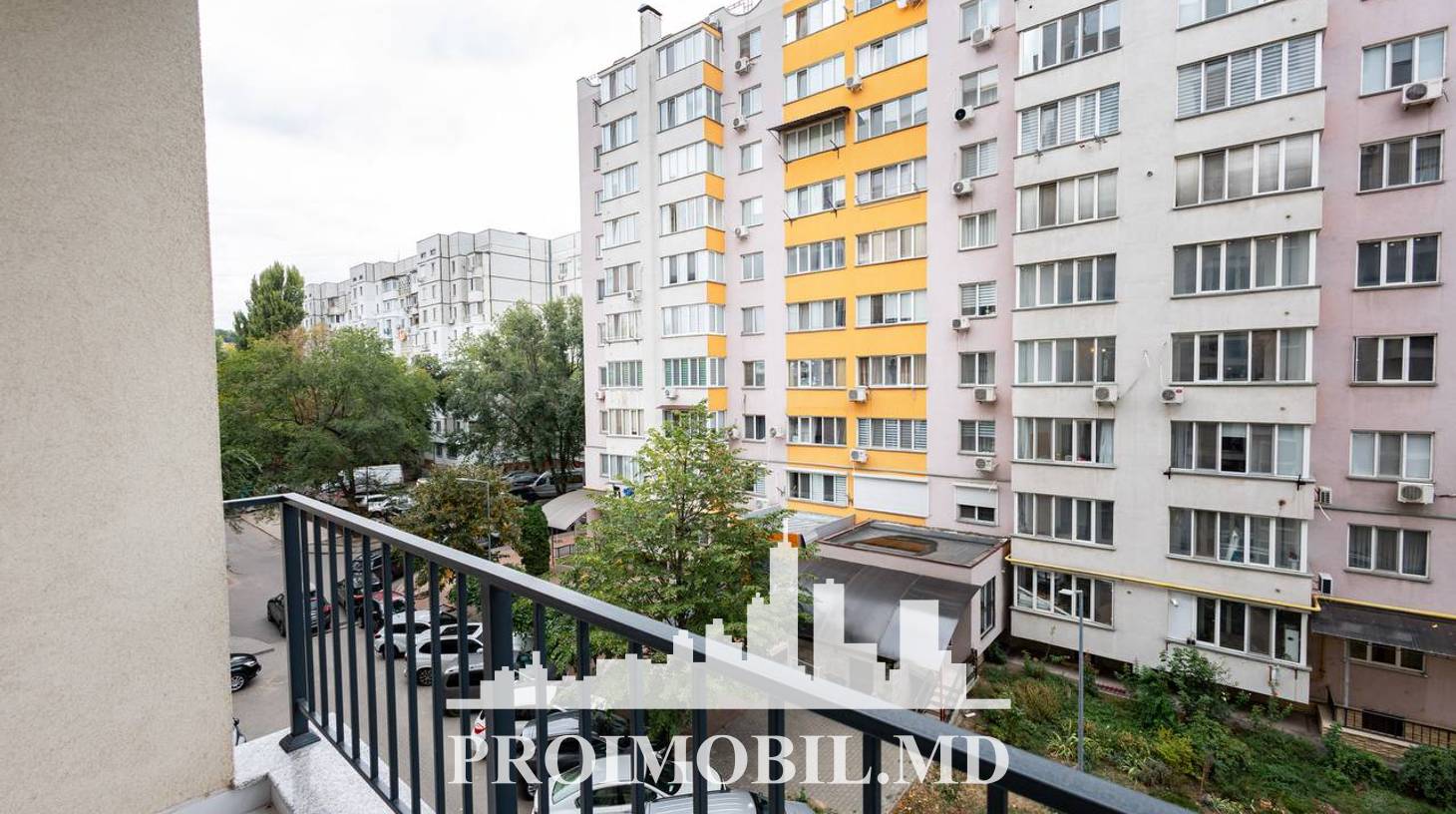https://images.proimobil.md/cMWH3sBj_H85mOrxv_BZCLDf8FFILPJnnlw0FHBZ4pA/watermark:0.75:so:0:30:0.39/resize:fill:1460:816:1/gravity:ce/bG9jYWw6Ly8vZXN0YXRlL2xyL2IwMzgzZDc3LTNmMzItNDgzZC1iYzc0LTlhOTcwMDcwNDk0NS5qcGVn