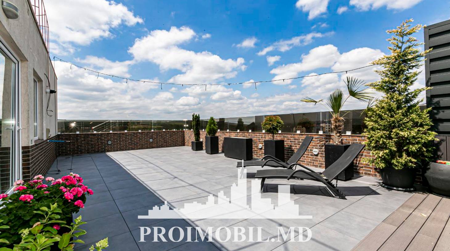 https://images.proimobil.md/cMfZ56OeVbHM4RbuC5RJU4rcDnWRPvZ0Bc3XM7Qpi8c/watermark:0.75:so:0:30:0.39/resize:fill:1460:816:1/gravity:ce/bG9jYWw6Ly8vZXN0YXRlL2xyL2EyOGUyOWIzLTkyN2ItNGI1My1iMGVjLWRmYzc2NDJmOGExOS5qcGVn