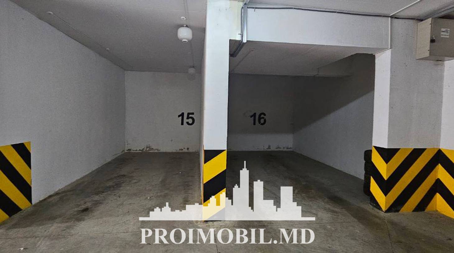 https://images.proimobil.md/cTFNij4aG98o9ANMEDkMaCWG9uDbAw8rJRI7o1X9bvI/watermark:0.75:so:0:30:0.39/resize:fill:1460:816:1/gravity:ce/bG9jYWw6Ly8vZXN0YXRlL2xyLzVmMmZmYTk3LTc0NWItNGY1OC05ZmUxLWY0ZDMwY2FlOTkyOS5qcGVn