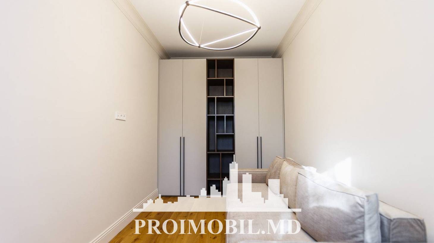 https://images.proimobil.md/cTGf6nJwlVd49CuYzbXuMjCYlZ8a2bUN5K7_dYhkBVg/watermark:0.75:so:0:30:0.39/resize:fill:1460:816:1/gravity:ce/bG9jYWw6Ly8vZXN0YXRlL2xyLzJhNjU3NzU2LTE2YjgtNDIyMC1hYTc4LWNhNzE5NWRiMmViOC5qcGVn