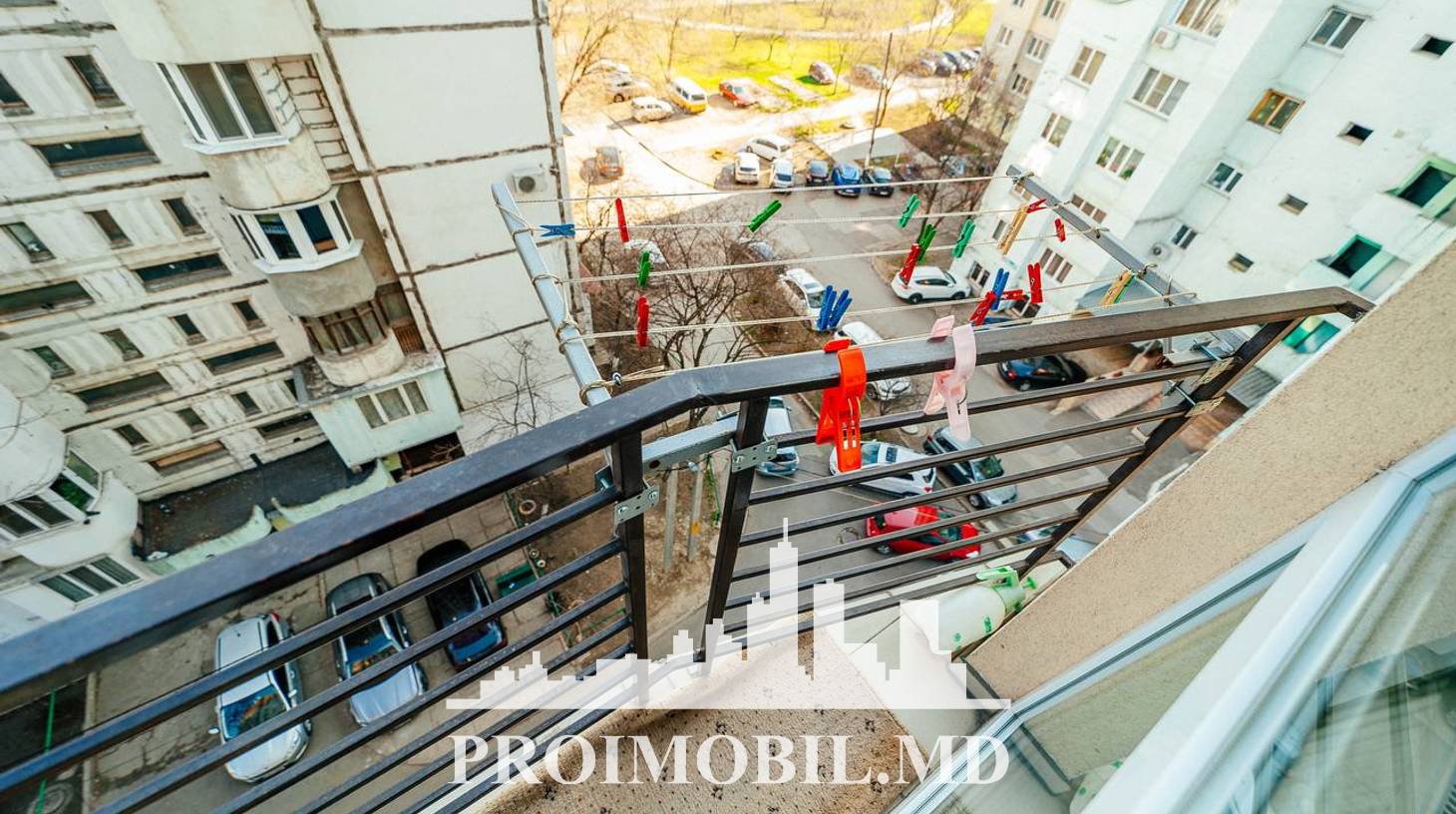 https://images.proimobil.md/cVJqMT6EzNTxUQNDsqGOaoWkcV4yK7gmwlWj5urcpUA/watermark:0.75:so:0:30:0.39/resize:fill:1460:816:1/gravity:ce/bG9jYWw6Ly8vZXN0YXRlL2xyLzM5Mzg1YWE1LTA0ODItNDlkNS04MWRhLWEwYjAzOWYyZDEwNy5qcGVn