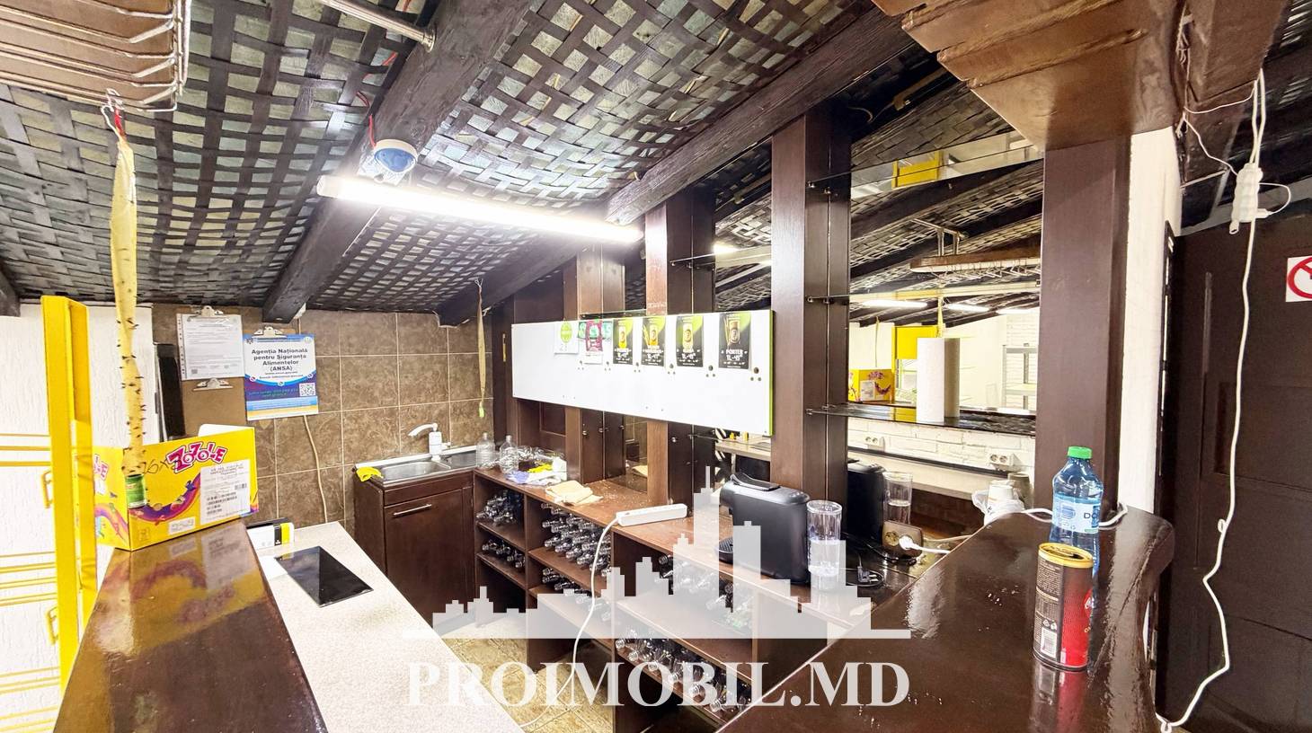 https://images.proimobil.md/cYAJpBmiQFAChb410xBjbnxqwVC2tjAbTBVb6yp7klQ/watermark:0.75:so:0:30:0.39/resize:fill:1460:816:1/gravity:ce/bG9jYWw6Ly8vZXN0YXRlL2xyL2E1MDVjNDBhLWE3YjAtNDdiNi04NjJlLTM3ODQ3NzJhYzFhNy5qcGVn