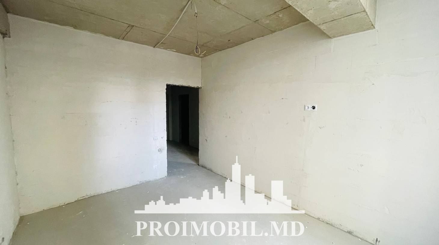 https://images.proimobil.md/c_3-Z4VBEaA1Qp7ojtLq0iz3gM7nA0vJQrRE--_eZyY/watermark:0.75:so:0:30:0.39/resize:fill:1460:816:1/gravity:ce/bG9jYWw6Ly8vZXN0YXRlL2xyL2JjNjFmZmU3LWE0NWEtNDlmNC1hZDk2LTdhNjQyYmMwMGZiNy5qcGVn