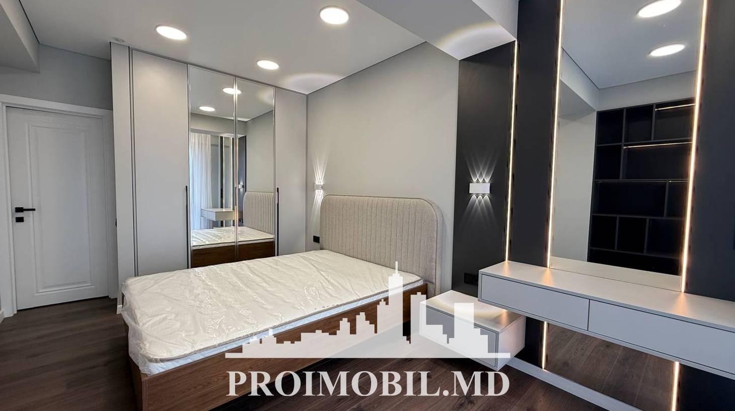 https://images.proimobil.md/cc2jbAZQWdvcEGL3YxX0X4yG4lHB_1xdepSRXzbWE-I/watermark:0.75:so:0:30:0.39/resize:fill:1460:816:1/gravity:ce/bG9jYWw6Ly8vZXN0YXRlL2xyL2VkZDc4ODc2LWY1NzAtNDIxYi05MzZiLTAyNGRjYmZmYzA4ZS5qcGVn