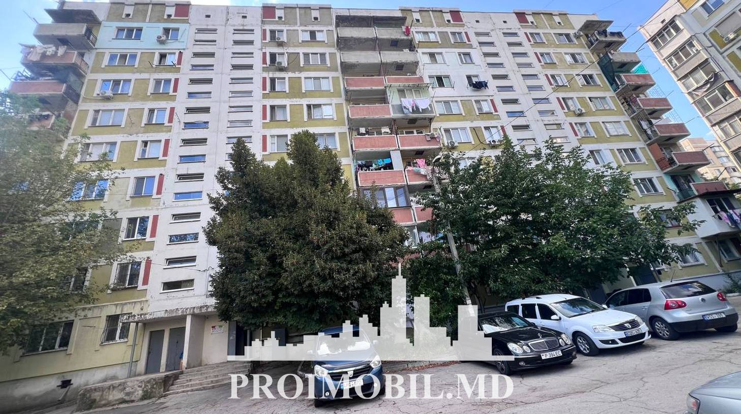 https://images.proimobil.md/cd_GW4M2E_w3fqK_DItrje51EJWyFA4rrEXQLho3qls/watermark:0.75:so:0:30:0.39/resize:fill:1460:816:1/gravity:ce/bG9jYWw6Ly8vZXN0YXRlL2xyLzkyNmU0ZDY0LWRiMDItNGFhYi1hNzgyLTliNjI3MjVkMTc4Yi5qcGVn