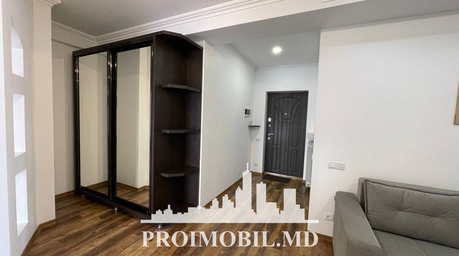 https://images.proimobil.md/cdlDICNHxDsmo7FfHvg89IlsqDrxPD4Vq0xDyILD8X4/watermark:0.75:so:0:30:0.39/resize:fill:1460:816:1/gravity:ce/bG9jYWw6Ly8vZXN0YXRlL2xyL2Y4NDM3NjRiLTRlNTItNDIxZS04ZmQyLTM3OTVmOGFkNjg3ZS5qcGVn