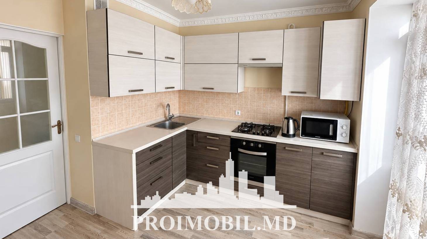 https://images.proimobil.md/ceNH4n8pqR2RfDwNDqv9oaYuJUfCC64pfKcHtjsOLXQ/watermark:0.75:so:0:30:0.39/resize:fill:1460:816:1/gravity:ce/bG9jYWw6Ly8vZXN0YXRlL2xyLzY2NDdhMmVkLWE5MjAtNDBlZi1hZDQ5LWYwZjkxNzY2NDRiZi5qcGVn