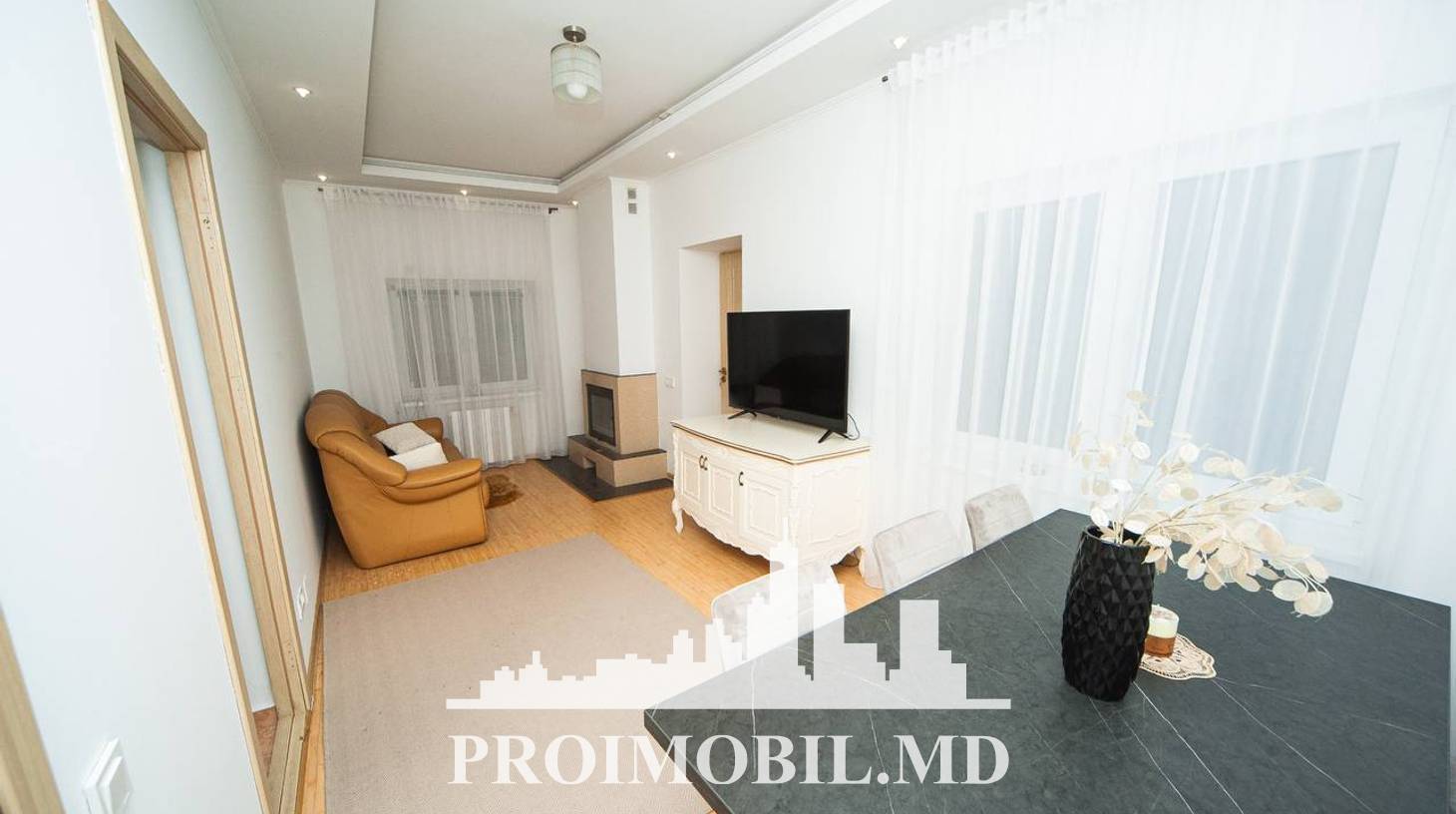 https://images.proimobil.md/cev2SzizAGOxu8cT9Jrkn3nE44Akd2ypZyGJtvWlQVk/watermark:0.75:so:0:30:0.39/resize:fill:1460:816:1/gravity:ce/bG9jYWw6Ly8vZXN0YXRlL2xyL2I5NjRkZGMyLWRkMjMtNDFjMi1iN2Y1LWNmYWNjZjg3ZDU3ZS5qcGVn