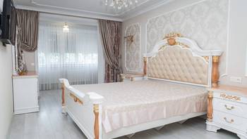 https://images.proimobil.md/cjHSa4mquyyPQ1lqiQ-hHw77bJFnBWlp-DurTZLHoYM/resize:fill:350:198:1/gravity:ce/bG9jYWw6Ly8vZXN0YXRlL2xyLzdmYzc0NWNhLTRmZWUtNDkwOS1hMzhkLTk1NmRiZjA1YTIwNS5qcGVn