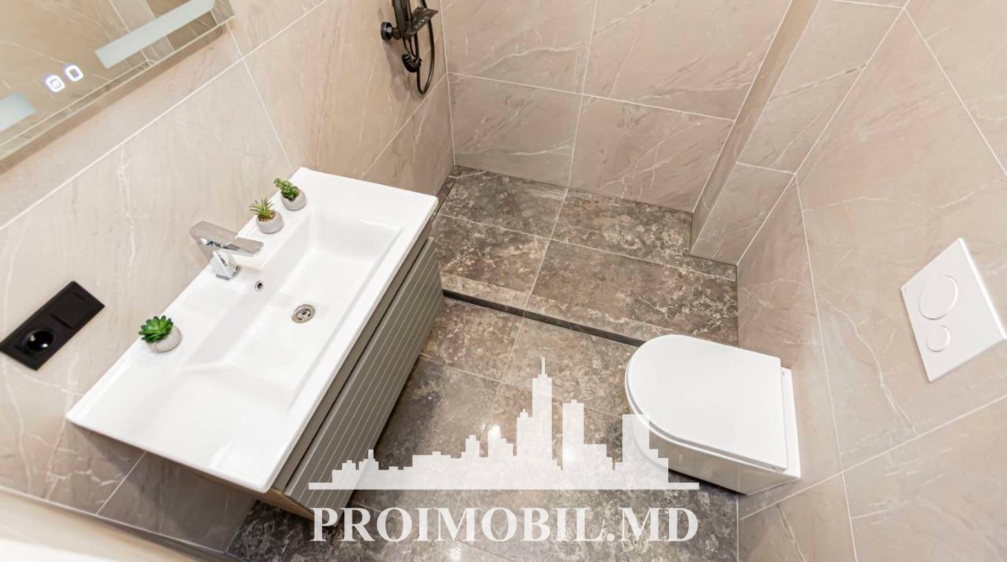 https://images.proimobil.md/ckHJn7jeET2qwuIXF7FmcghpLPQ4tAh4LLu4j2Cos_8/watermark:0.75:so:0:30:0.39/resize:fill:1460:816:1/gravity:ce/bG9jYWw6Ly8vZXN0YXRlL2xyL2VlM2M0MWI3LTFhYmItNGQ5OC1hMzJhLTk0MjcwZTkyMDZiMi5qcGVn