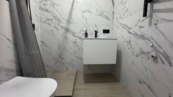 https://images.proimobil.md/clGvjPUa6CkYksxhwoPTU5riMbDEOrxEUstFIEtPr4k/resize:fill:350:198:1/gravity:ce/bG9jYWw6Ly8vZXN0YXRlL2xyLzZjMWMwNjFkLTQwN2EtNDJjYi1hMjg1LWMzMTQxZjZkMjgyYS5qcGVn