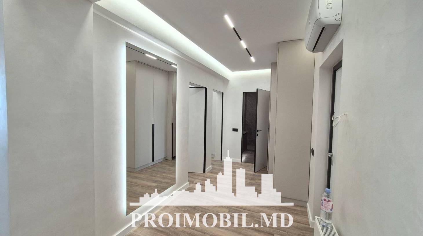 https://images.proimobil.md/cn5UPqloyLx5HYGhutGp0G1277ufeAGwucAyX54k_ac/watermark:0.75:so:0:30:0.39/resize:fill:1460:816:1/gravity:ce/bG9jYWw6Ly8vZXN0YXRlL2xyL2Q1ODk1ZmNhLTMzYTUtNDczMy04NDQ1LWVhODc1ZmVkNmYxOC5qcGVn