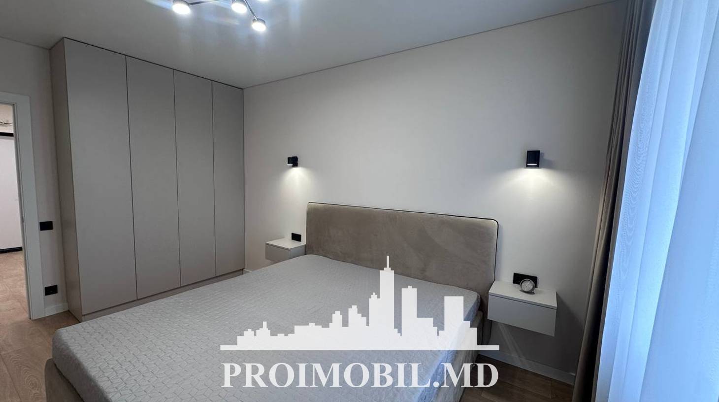 https://images.proimobil.md/cs2TVvTdGIM2HmvbmNouOQ9QVqAX_C_6hAbs3Krkx9E/watermark:0.75:so:0:30:0.39/resize:fill:1460:816:1/gravity:ce/bG9jYWw6Ly8vZXN0YXRlL2xyLzRjYTljMzdmLWM5MGUtNGNjMi1iYjY2LTcyNjJjNGI4ZDk1MS5qcGVn