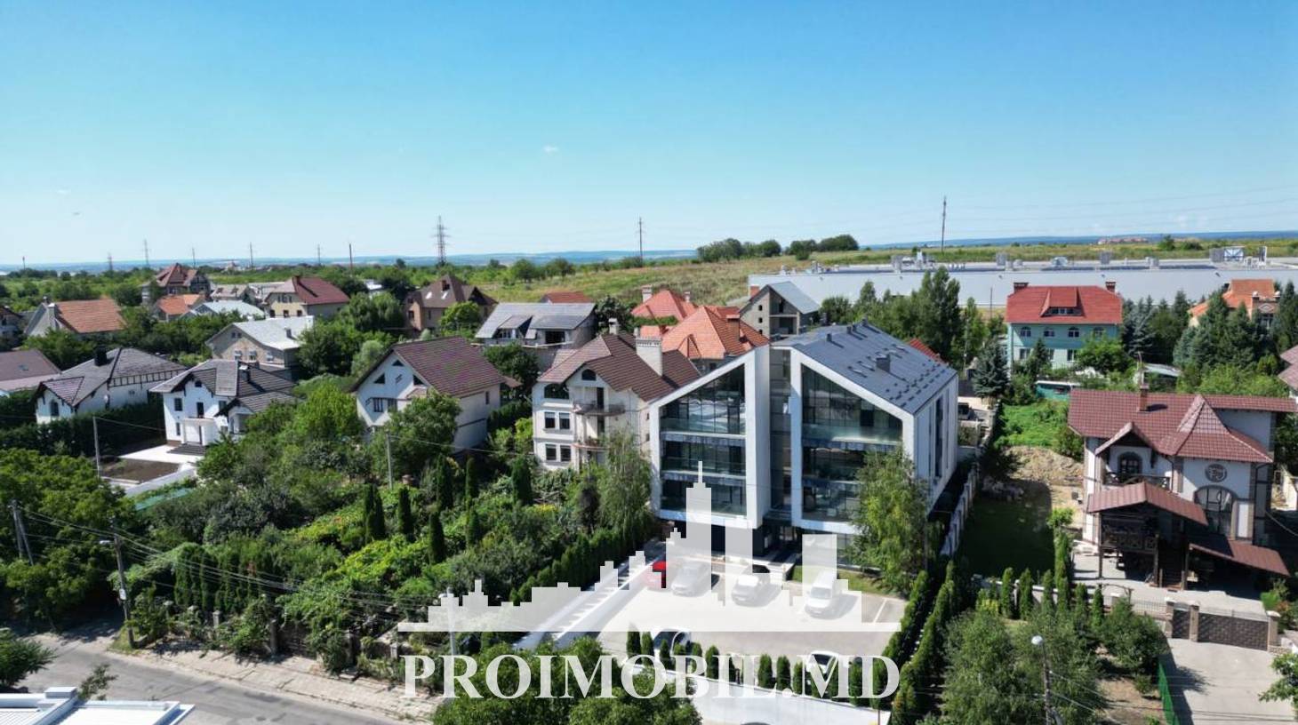 https://images.proimobil.md/cv22f7-Kk8sddNSTuMuw2k6_49QGNKR-0fyy1pFSvgw/watermark:0.75:so:0:30:0.39/resize:fill:1460:816:1/gravity:ce/bG9jYWw6Ly8vZXN0YXRlL2xyL2JmZGU2YTQ2LTFlZjctNDg4My05MDZmLTI0ZTc2MTY0ZTQxYS5qcGVn