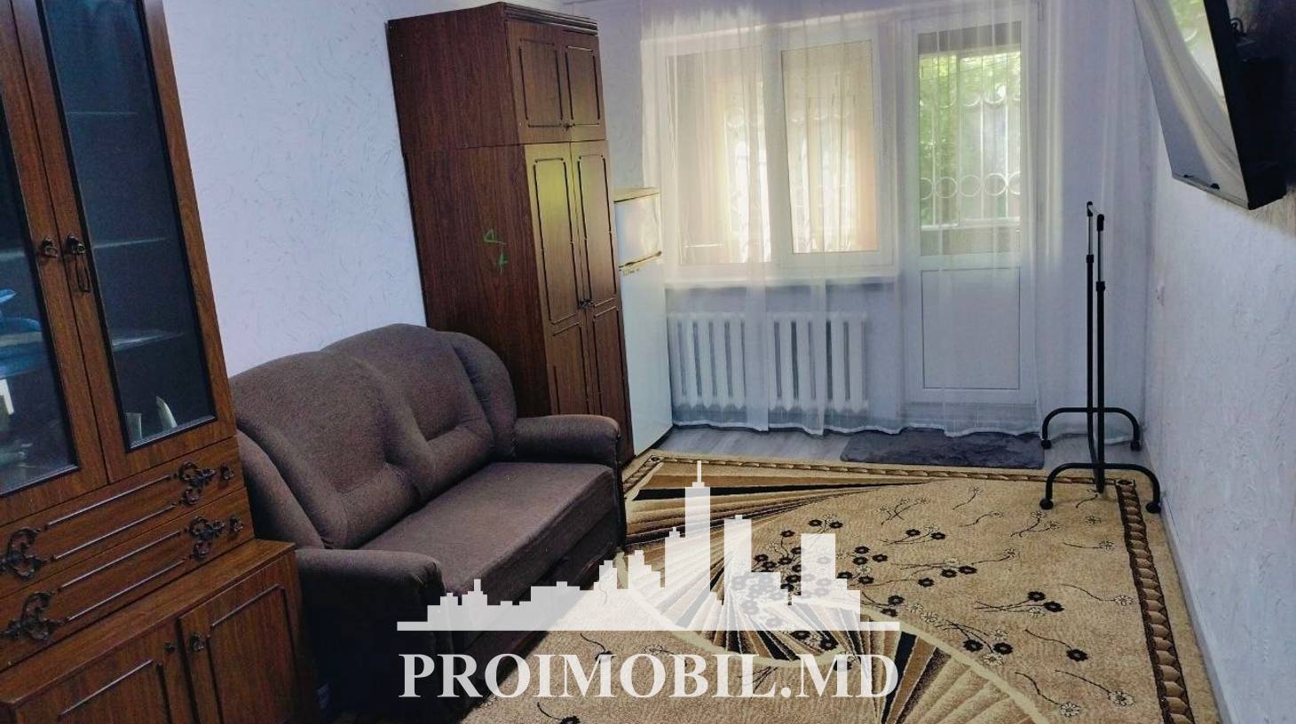https://images.proimobil.md/cv6jtdL0nyE4afeRhelOheV2S-jJ22-A0Qx03vpiKDQ/watermark:0.75:so:0:30:0.39/resize:fill:1460:816:1/gravity:ce/bG9jYWw6Ly8vZXN0YXRlL2xyLzU5OGY3YTFiLWE2MDctNDdjMC1hOTk4LWE1ZTY0MWE5N2Y0MS5qcGVn