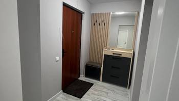 https://images.proimobil.md/d-Z4CL4kv3-pKrV3H0py9QC3NoFeVZftrzEzFo2-wm8/resize:fill:350:198:1/gravity:ce/bG9jYWw6Ly8vZXN0YXRlL2xyL2RlMjhiNjAwLWExZDItNGQxMS05ZDYxLTI5NmUxZmUwMjE1MS5qcGVn