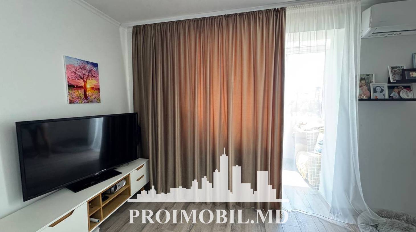 https://images.proimobil.md/d-jdmgatVWs_iBpq1wdIFPZLHLIcRI8A4fuQSyLIJvo/watermark:0.75:so:0:30:0.39/resize:fill:1460:816:1/gravity:ce/bG9jYWw6Ly8vZXN0YXRlL2xyL2FmNmJhMmViLWU2N2ItNGNiNC1iYmRhLWZkMzIxMThhYjU3My5qcGVn